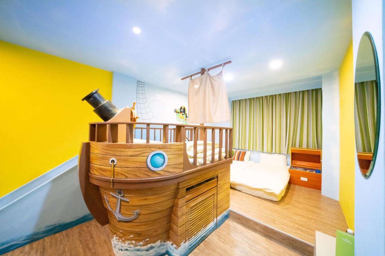 Bed and Breakfast Fairytale House Tainan Zewnętrze zdjęcie