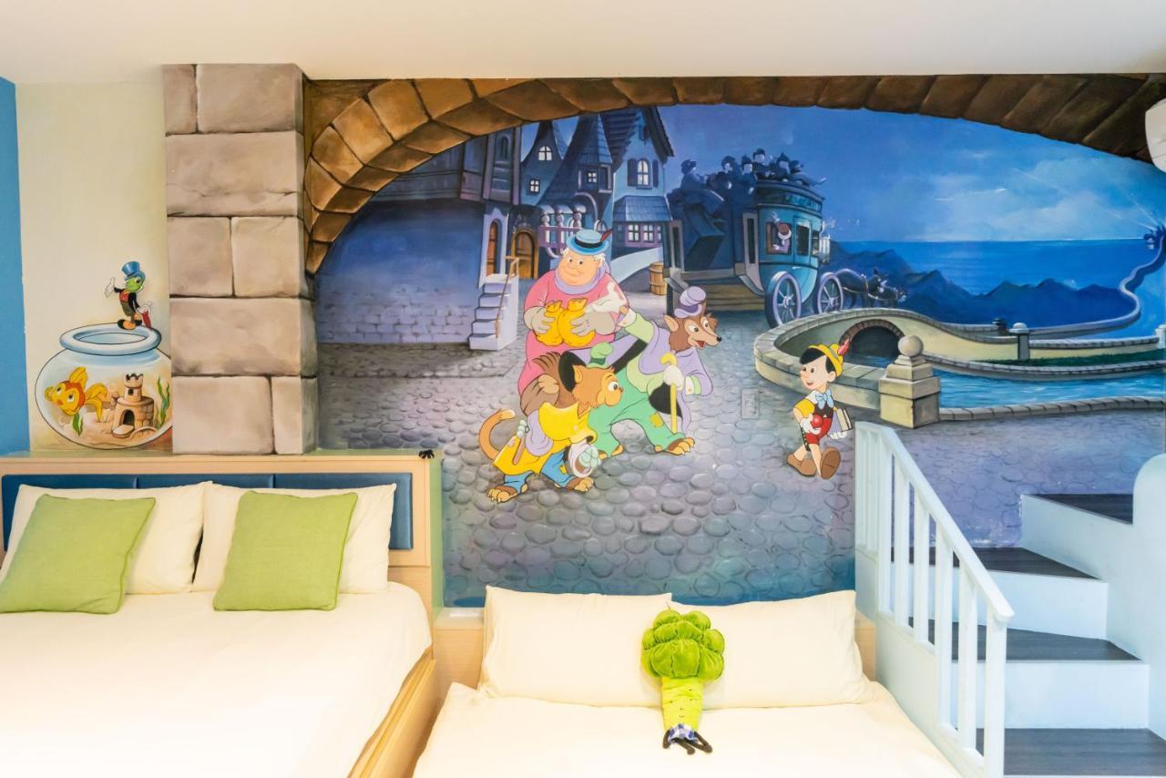 Bed and Breakfast Fairytale House Tainan Zewnętrze zdjęcie